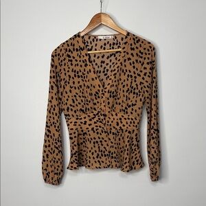 E.ssue Animal Print V-Neck Blouse Size Small